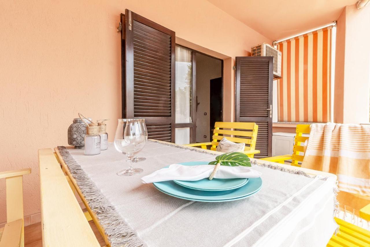 Relax Family House Al Mare Lejlighed Isola Rossa Eksteriør billede